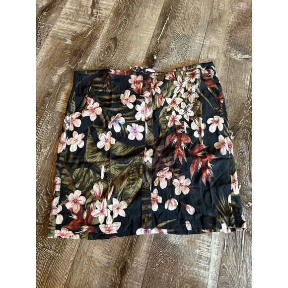 Chaser Tropical Womens Mini Skirt Size Medium Floral Button Pull On Lightweight - Picture 1 of 7